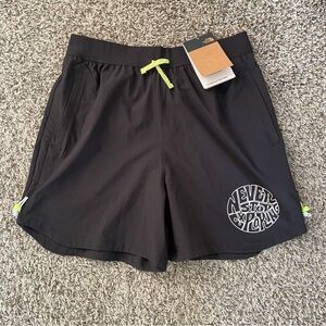 NWT The North Face Women’s Black Trailwear OKT Trail Short-Medium